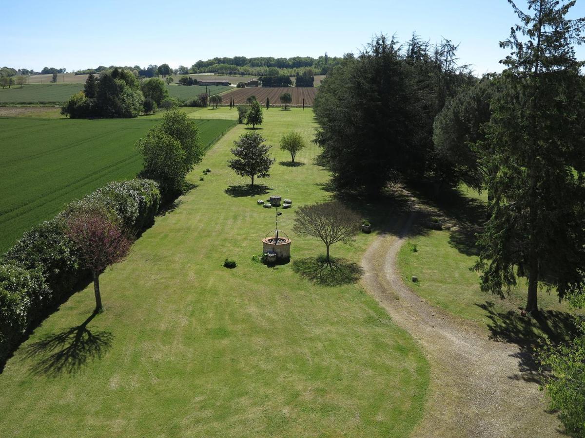 Chateau De Cauderoue Bed & Breakfast Nérac Екстериор снимка